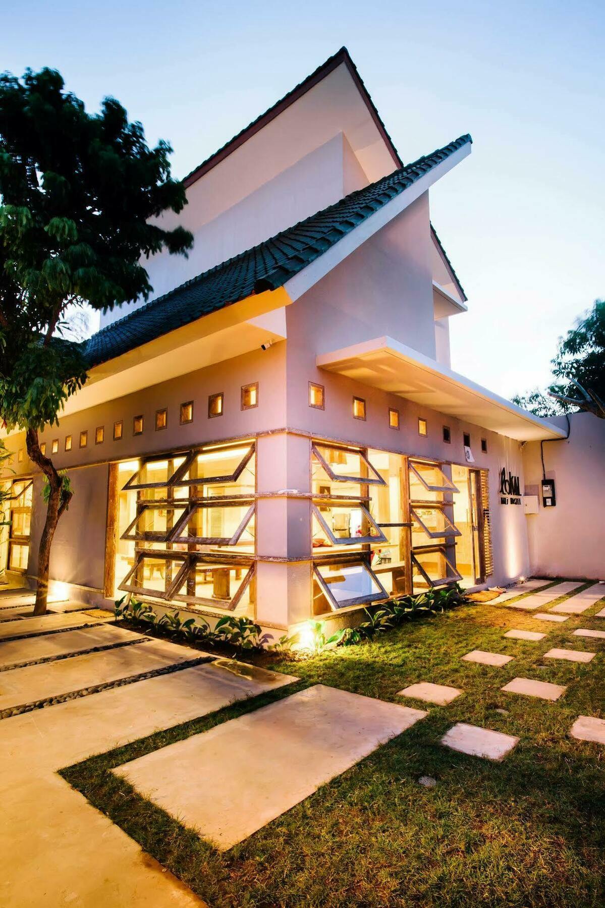 Lokal Bali Hostel Кута Экстерьер фото
